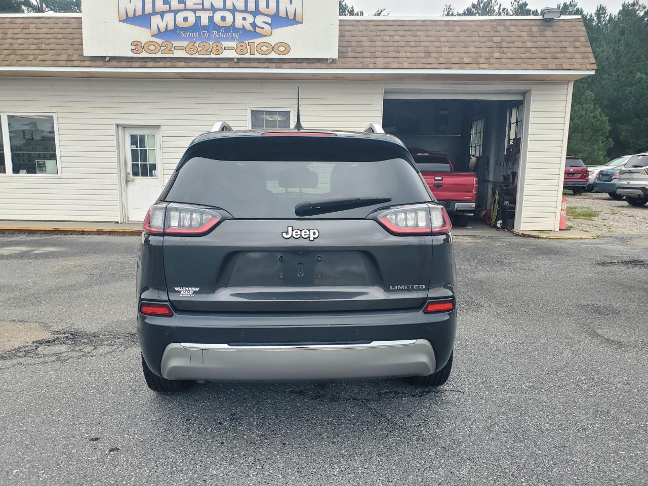 Jeep Cherokee Limited FWD 2019