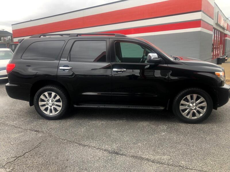 Toyota Sequoia Limited 4WD 2010