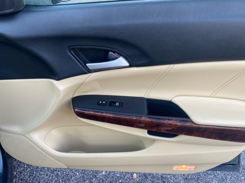 Honda Accord Crosstour EX-L 4WD 5-Spd AT 2010