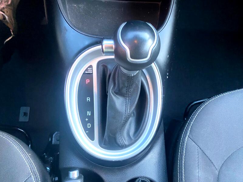 Kia Soul Base 6A 2016