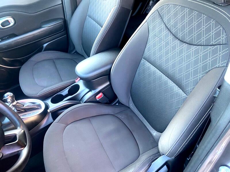 Kia Soul Base 6A 2016