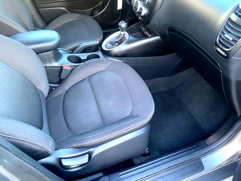 Kia Soul Base 6A 2016