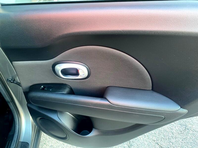 Kia Soul Base 6A 2016