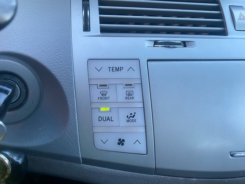 Toyota Avalon Limited 2009