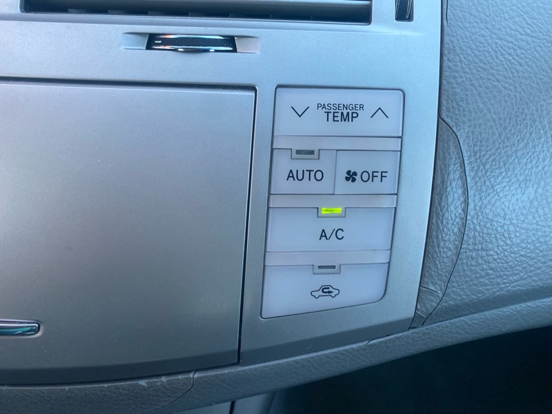 Toyota Avalon Limited 2009