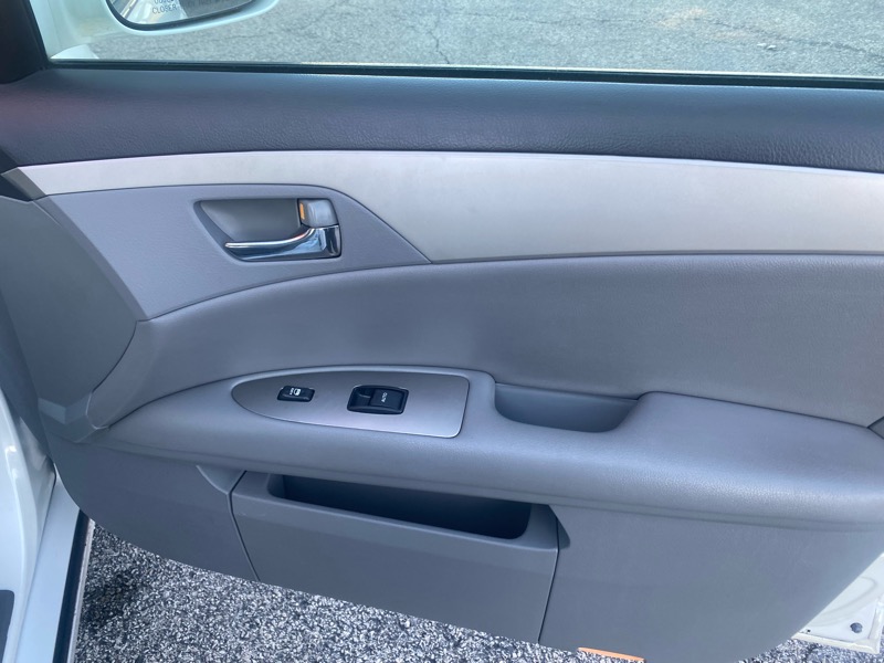 Toyota Avalon Limited 2009