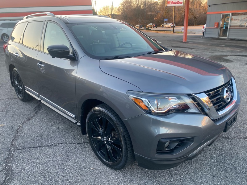 2017 Nissan Pathfinder Platinum 4WD
