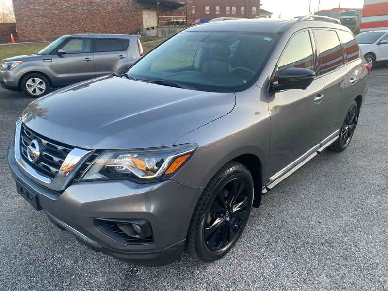 Nissan Pathfinder Platinum 4WD 2017