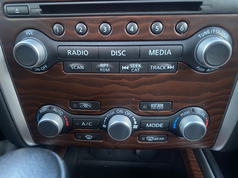 Nissan Pathfinder Platinum 4WD 2017