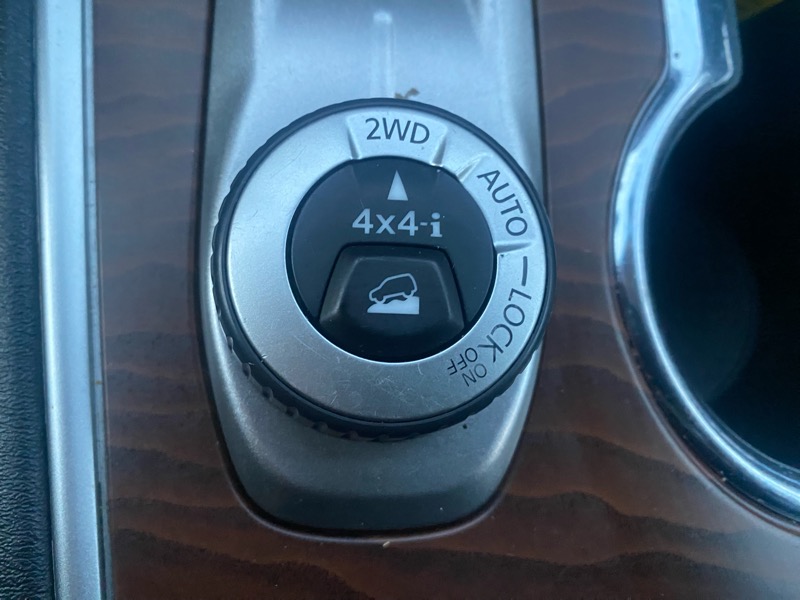 Nissan Pathfinder Platinum 4WD 2017