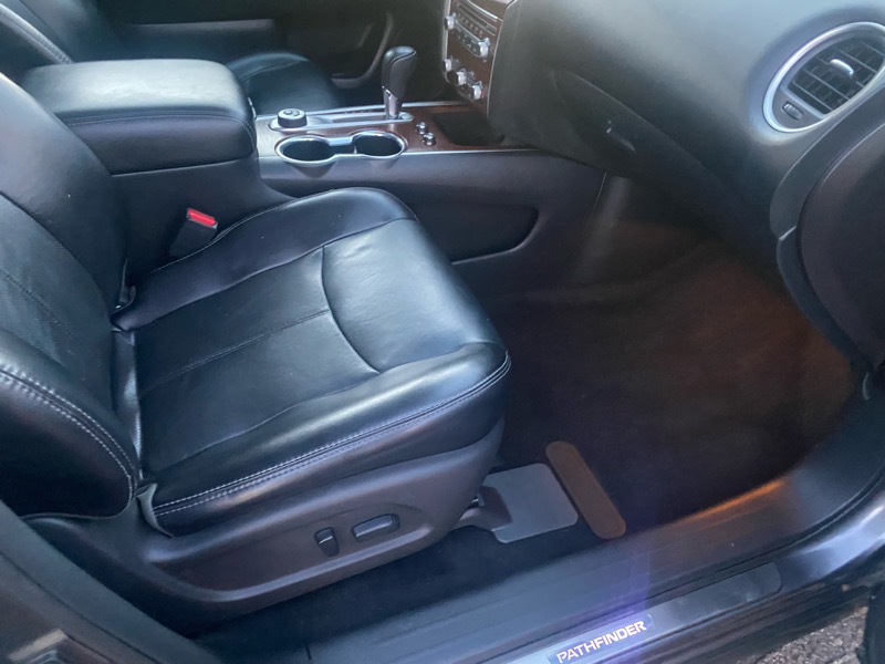 Nissan Pathfinder Platinum 4WD 2017