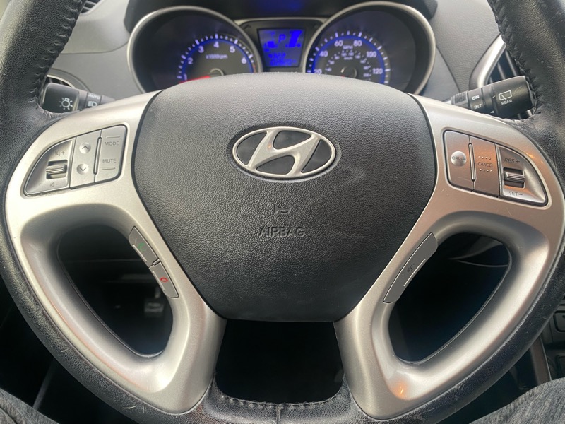 Hyundai Tucson Limited 2WD 2013