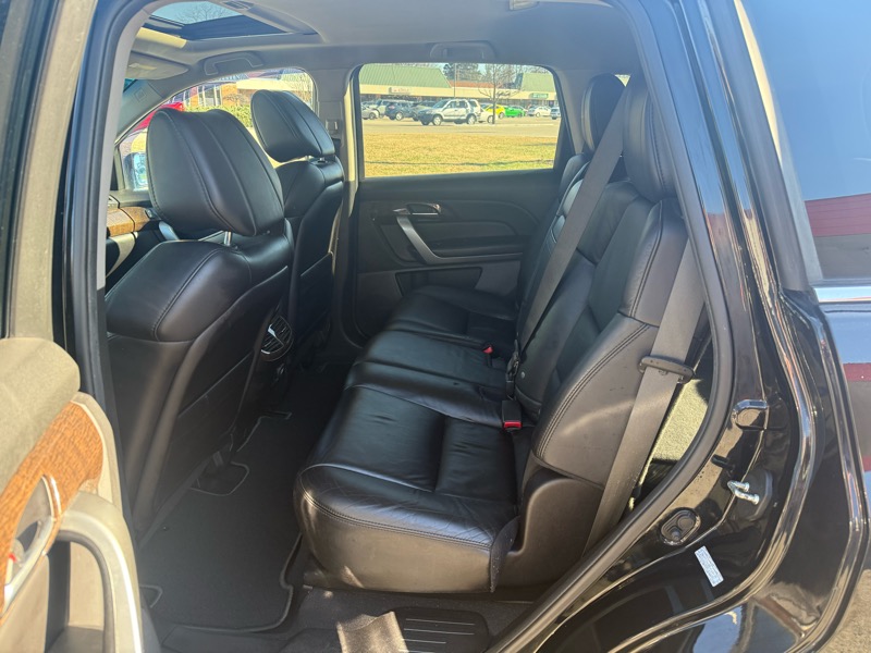 Acura MDX 6-Spd AT w/Tech Package 2011