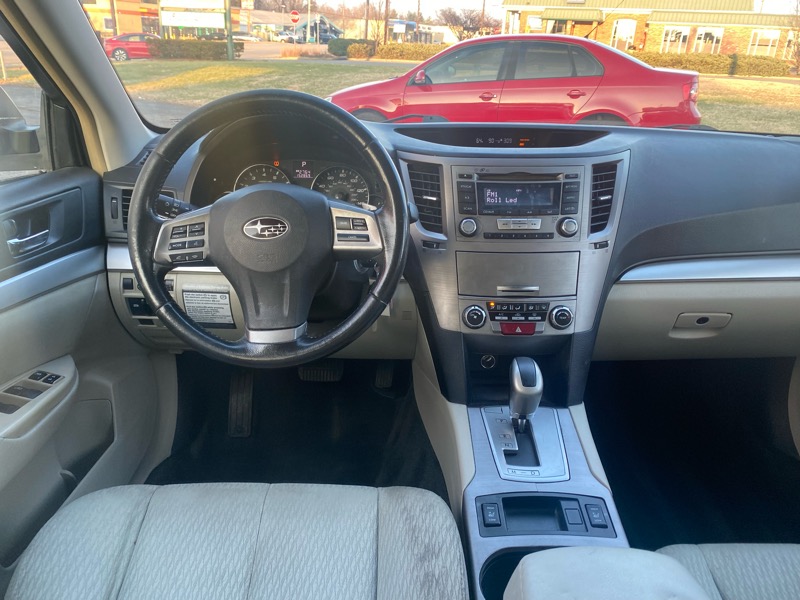 Subaru Outback 2.5i Premium 2012