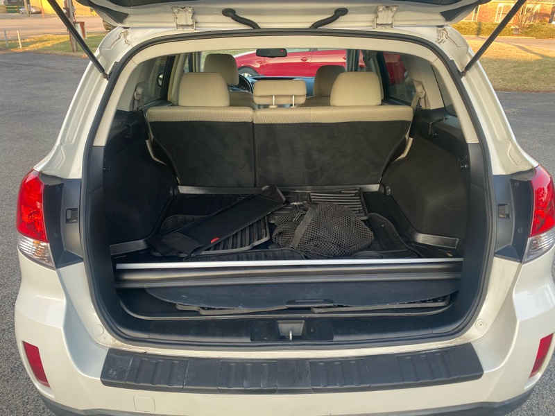 Subaru Outback 2.5i Premium 2012