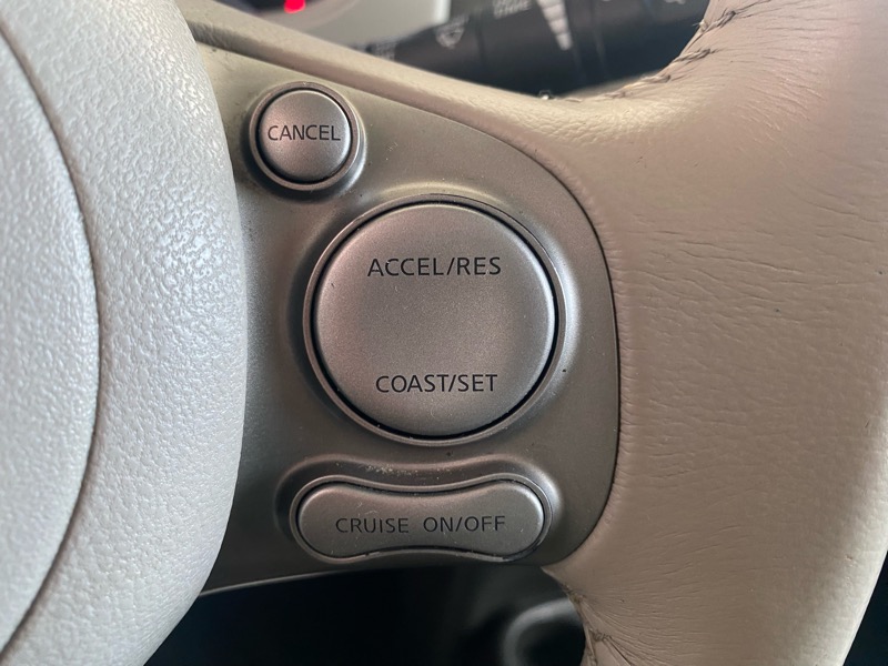 Nissan Cube 1.8 2011