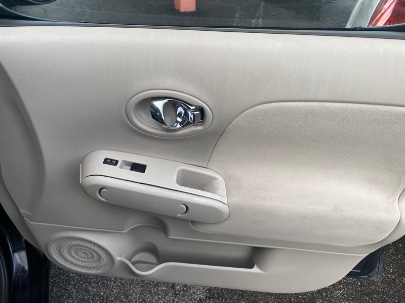 Nissan Cube 1.8 2011