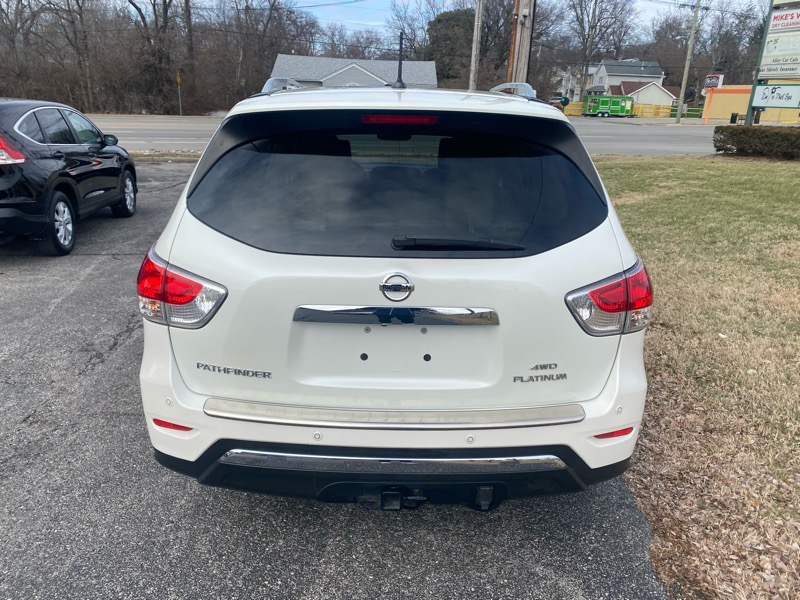 Nissan Pathfinder Platinum 4WD 2016