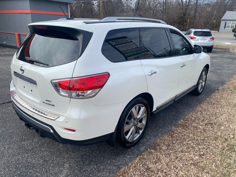 Nissan Pathfinder Platinum 4WD 2016