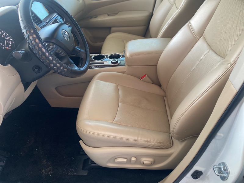 Nissan Pathfinder Platinum 4WD 2016