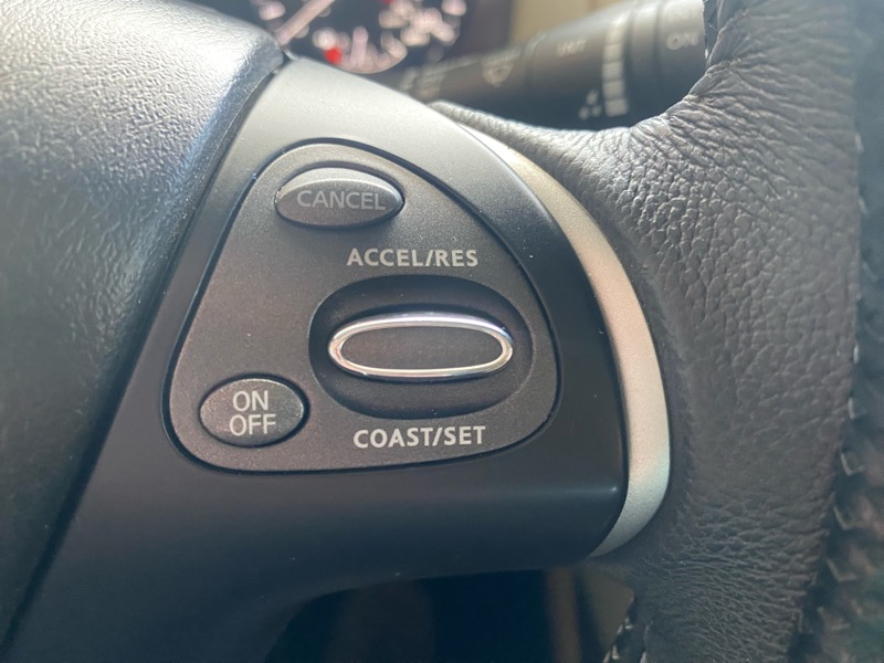 Nissan Pathfinder Platinum 4WD 2016