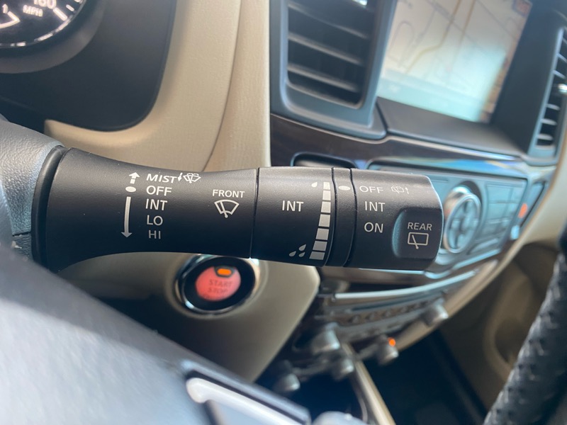 Nissan Pathfinder Platinum 4WD 2016