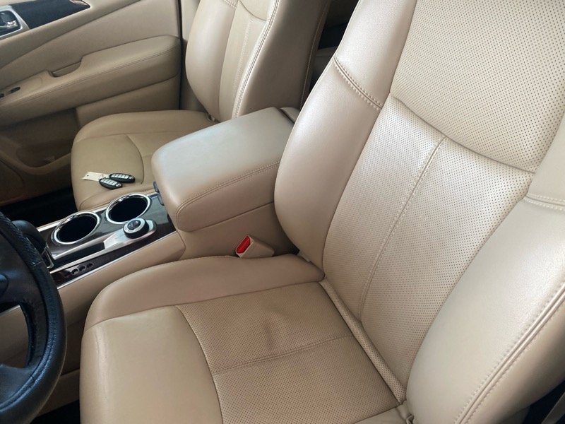 Nissan Pathfinder Platinum 4WD 2016