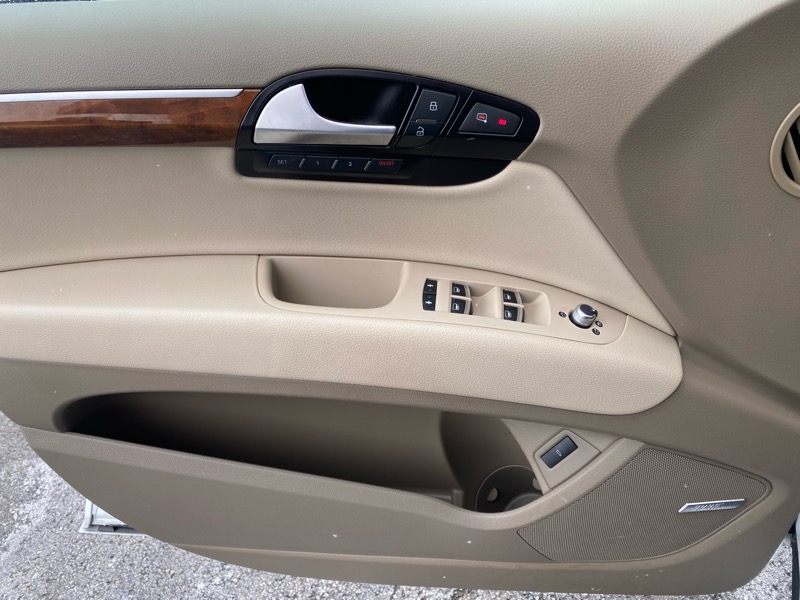 Audi Q7 3.0T Premium Plus quattro 2015