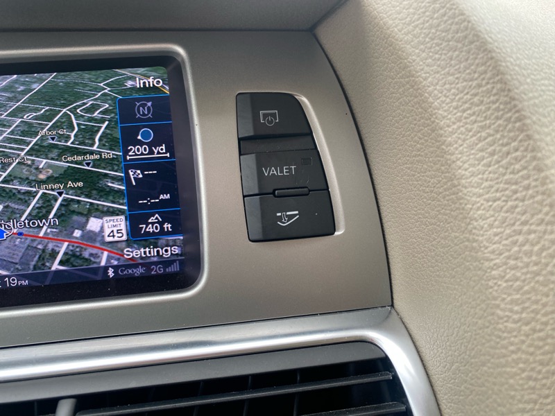 Audi Q7 3.0T Premium Plus quattro 2015