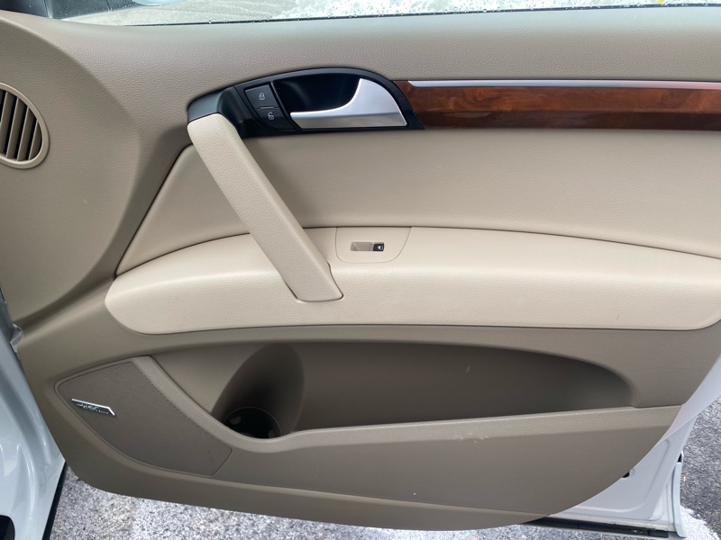 Audi Q7 3.0T Premium Plus quattro 2015