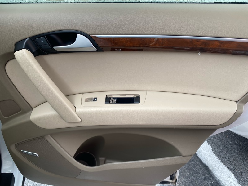 Audi Q7 3.0T Premium Plus quattro 2015