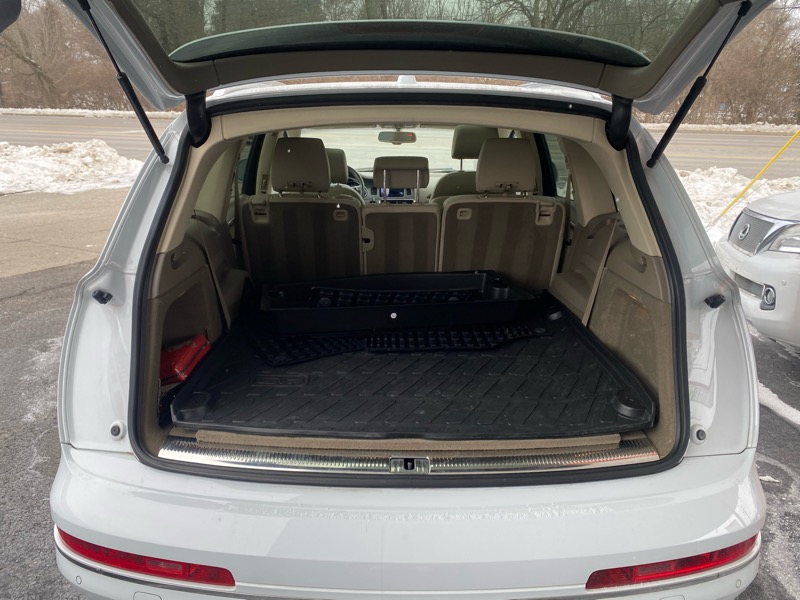 Audi Q7 3.0T Premium Plus quattro 2015