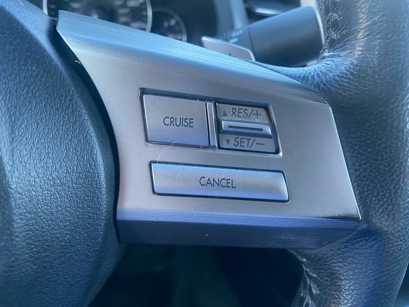 Subaru Legacy 2.5i Premium 2011