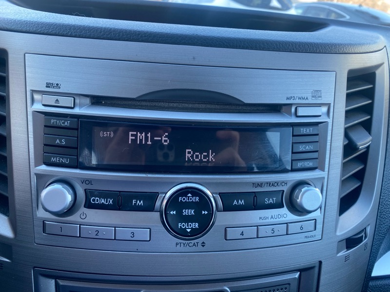 Subaru Legacy 2.5i Premium 2011