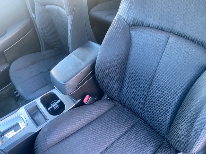 Subaru Legacy 2.5i Premium 2011