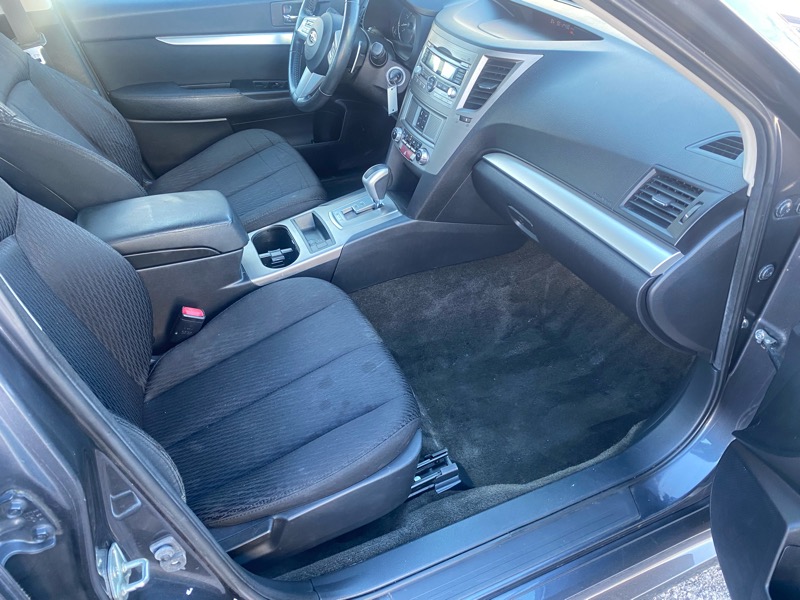 Subaru Legacy 2.5i Premium 2011