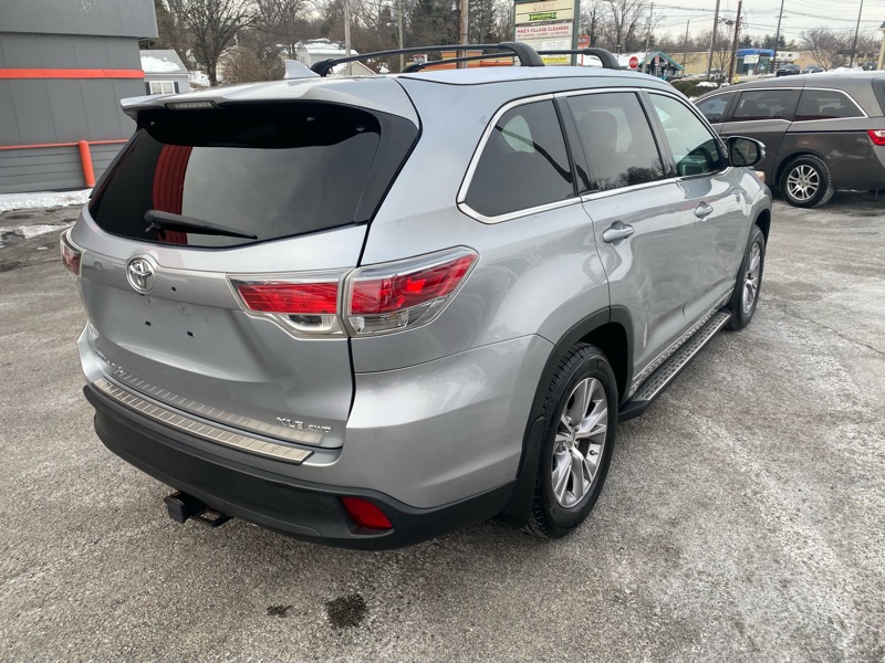 Toyota Highlander XLE AWD V6 2014