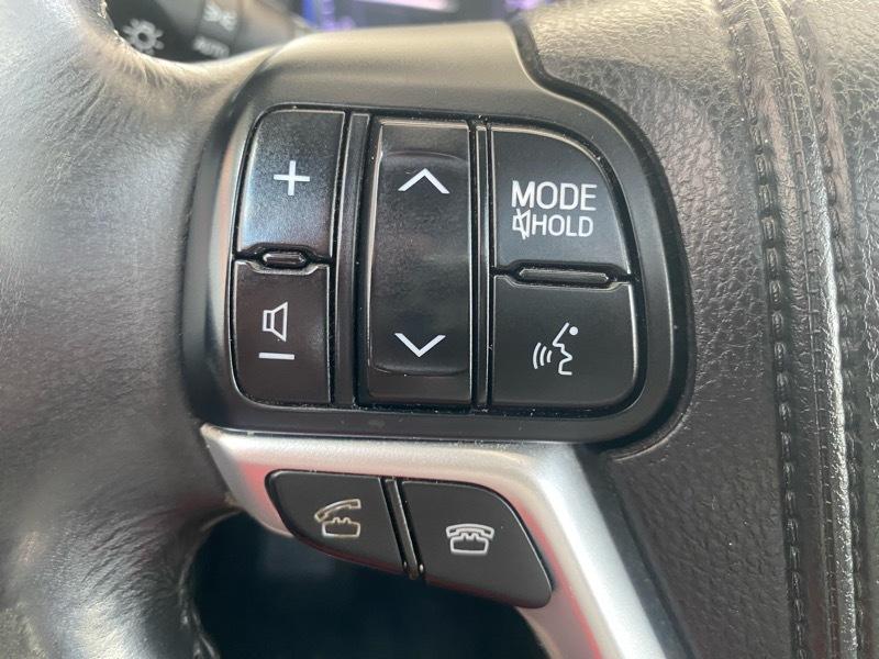 Toyota Highlander XLE AWD V6 2014