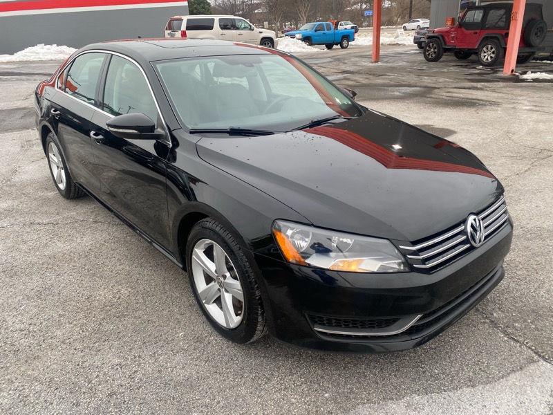 2012 Volkswagen Passat 2.5L SE AT