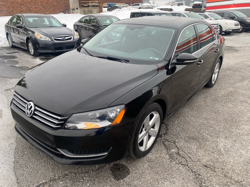 Volkswagen Passat 2.5L SE AT 2012