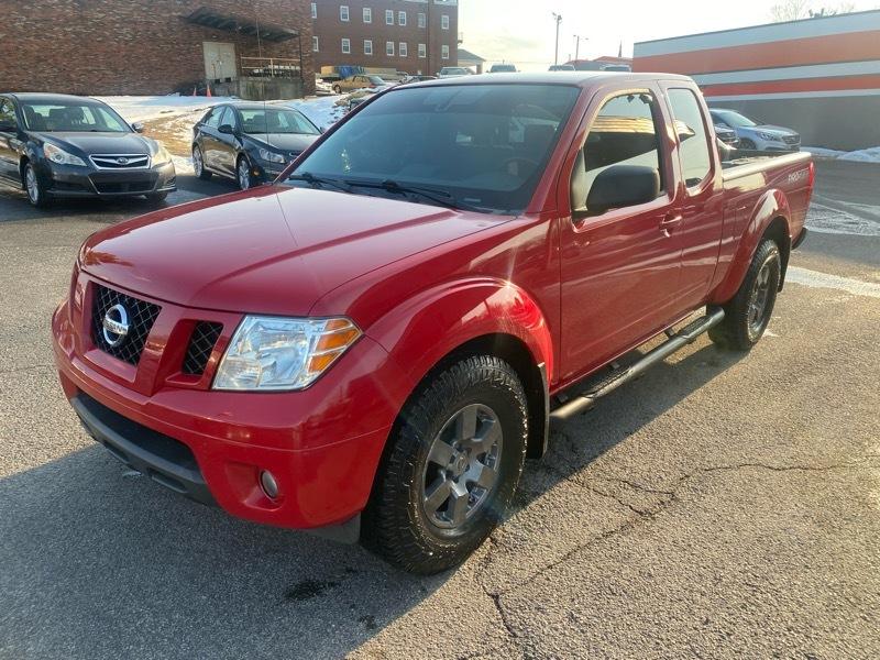Nissan Frontier LE King Cab 4WD 2010