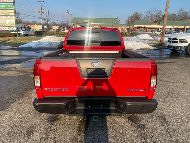 Nissan Frontier LE King Cab 4WD 2010