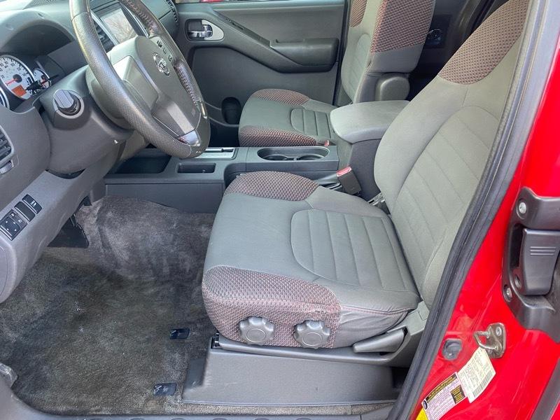 Nissan Frontier LE King Cab 4WD 2010