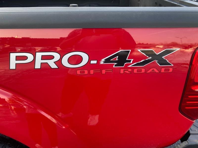 Nissan Frontier LE King Cab 4WD 2010