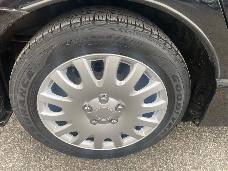 Honda Civic LX Sedan 5-Speed AT 2009