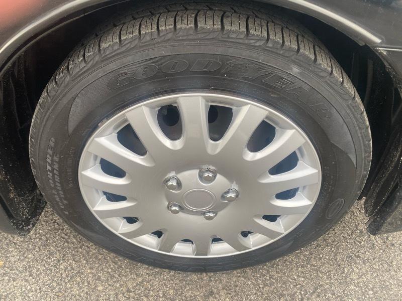 Honda Civic LX Sedan 5-Speed AT 2009