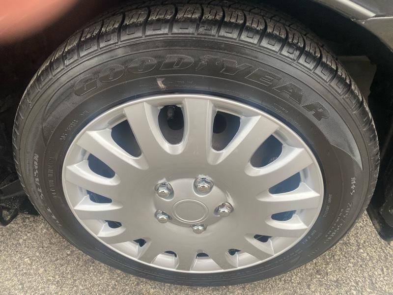 Honda Civic LX Sedan 5-Speed AT 2009