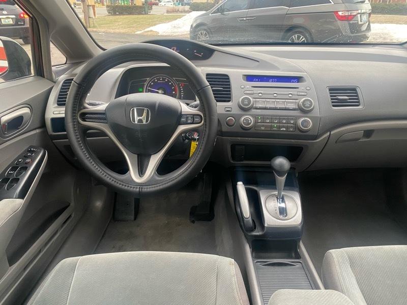 Honda Civic LX Sedan 5-Speed AT 2009