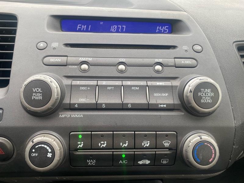 Honda Civic LX Sedan 5-Speed AT 2009