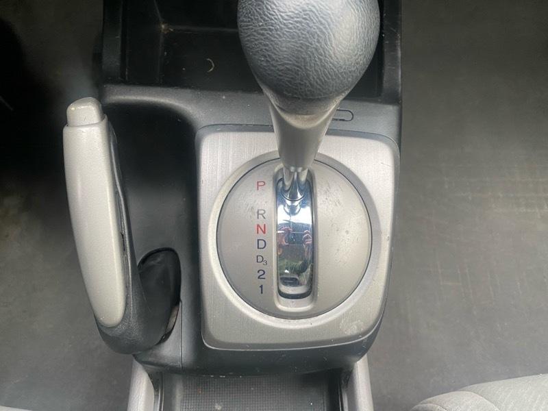 Honda Civic LX Sedan 5-Speed AT 2009